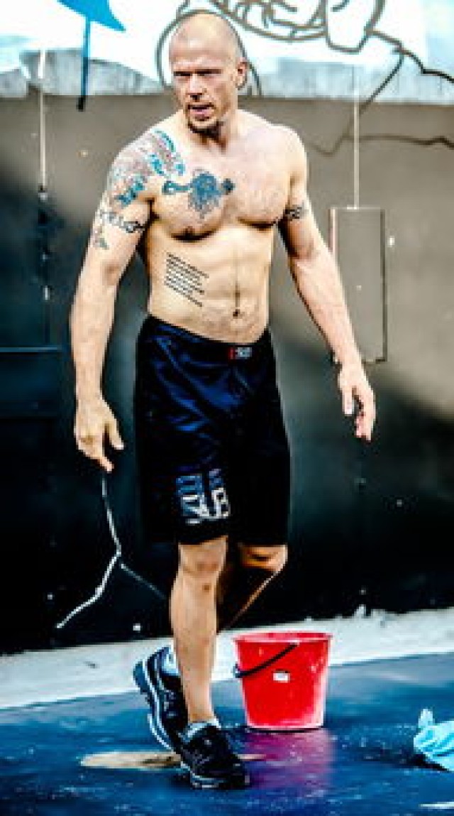 开云注册入口-男子手球全国赛八强激战，全国男子手球锦标赛