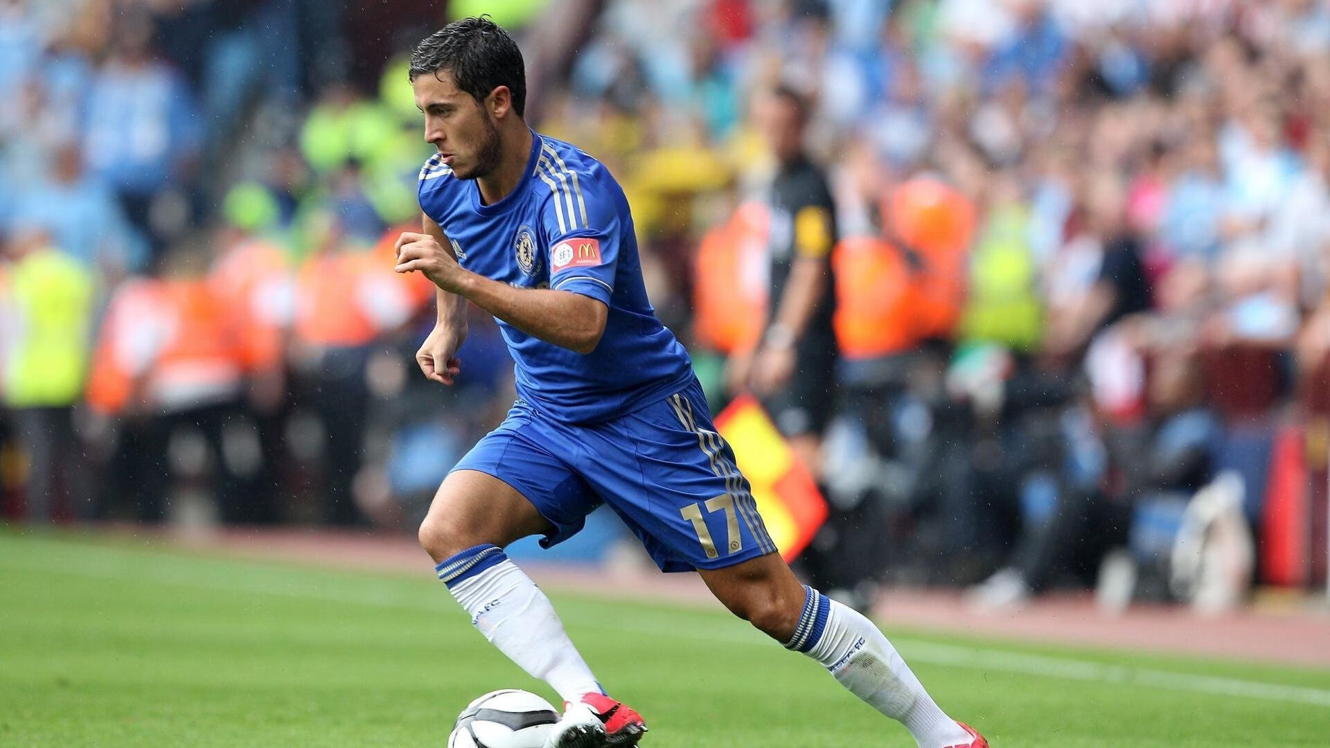 曼联将重点引进安德森，提升球队锋线实力，曼联球员安德鲁科尔