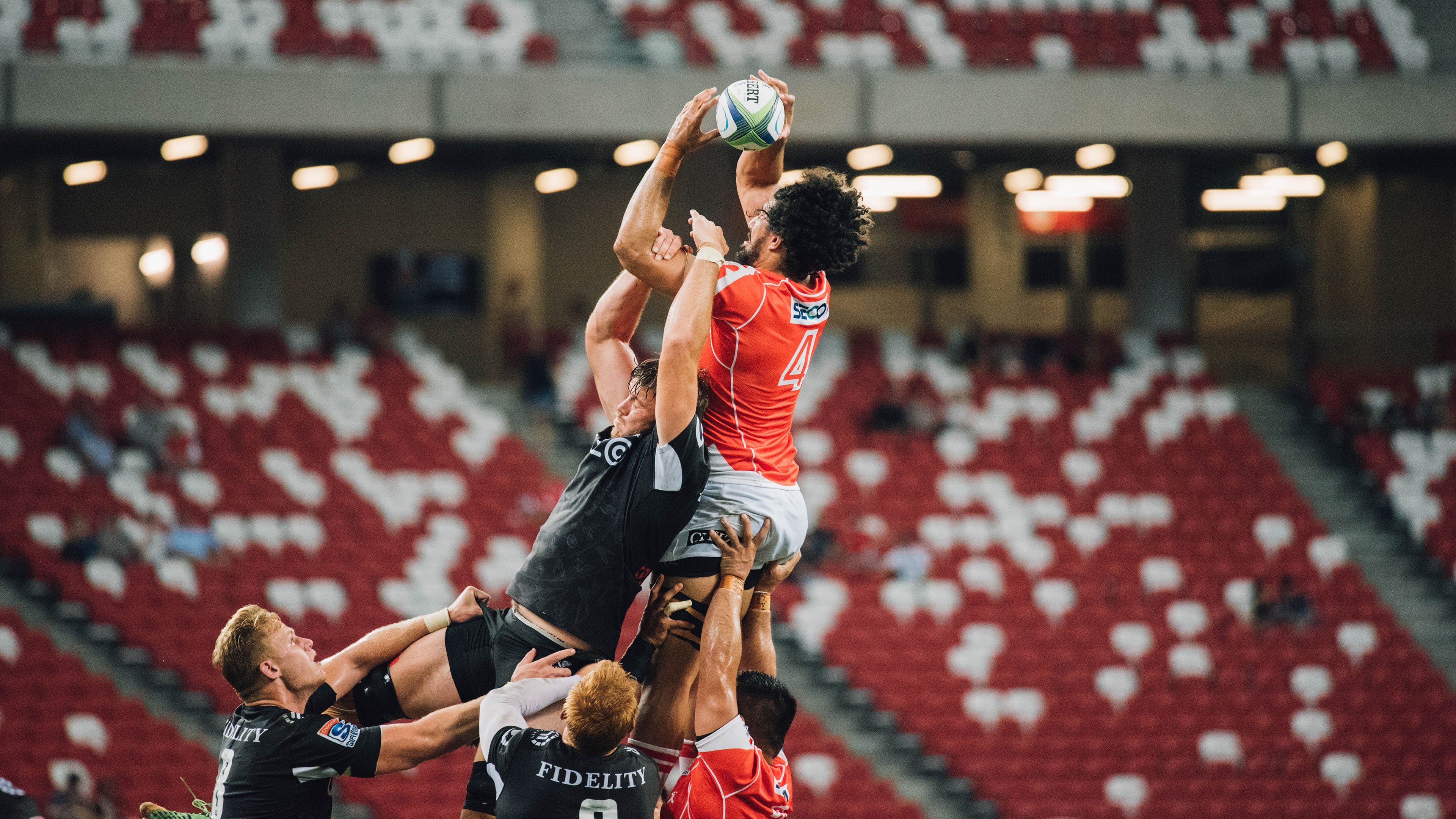 球员在中超比赛中传射俱佳被媒体评为全能型球员，中超足球射手榜